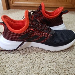 Adidas boys shoes size 5